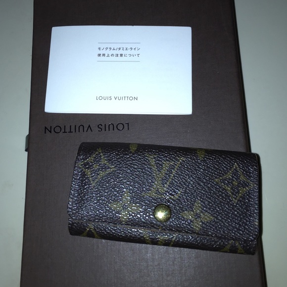 Louis Vuitton Key Case - Picture 2 of 7
